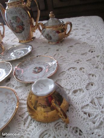 ANCIENNE MÉNAGÈRE POUR dinette de poupée, couverts alu