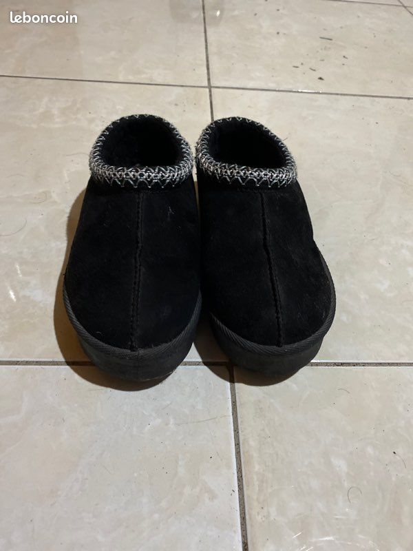 Ugg (image 2)