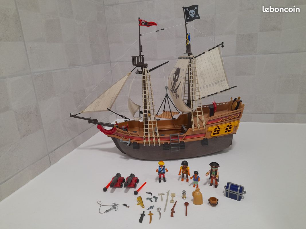 PLAYMOBIL 5135 BATEAU PIRATE Coque pont flotteur cabine