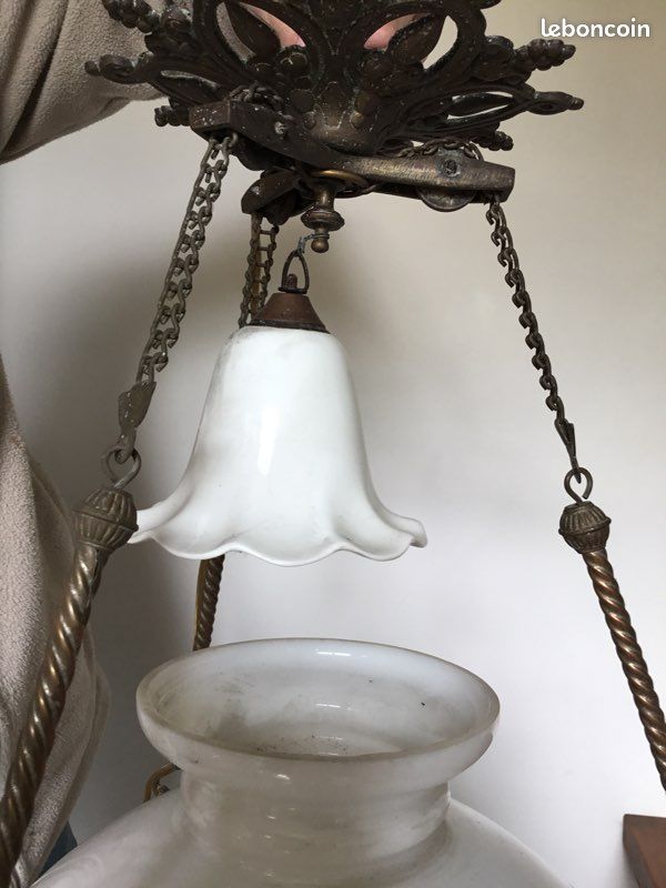 Lustre ancien en laiton et opaline (image 5)