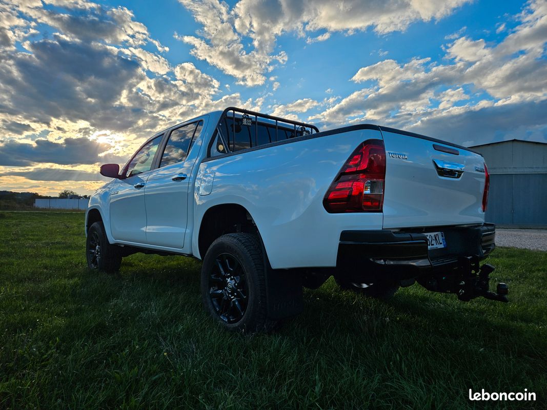 Toyota hilux 2.8 d4d 204cv double cabine (image 3)