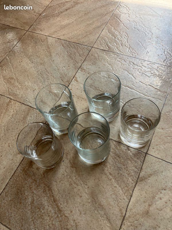 Lot de 5 verres (image 1)