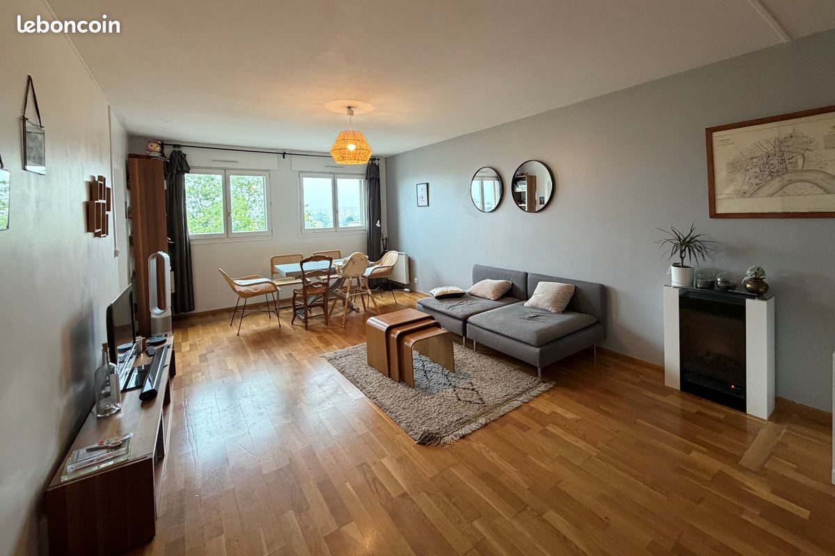 Appartement 5 pièces 93 m² · à Rueil-Malmaison · 93 m² · 2 340 €/mois