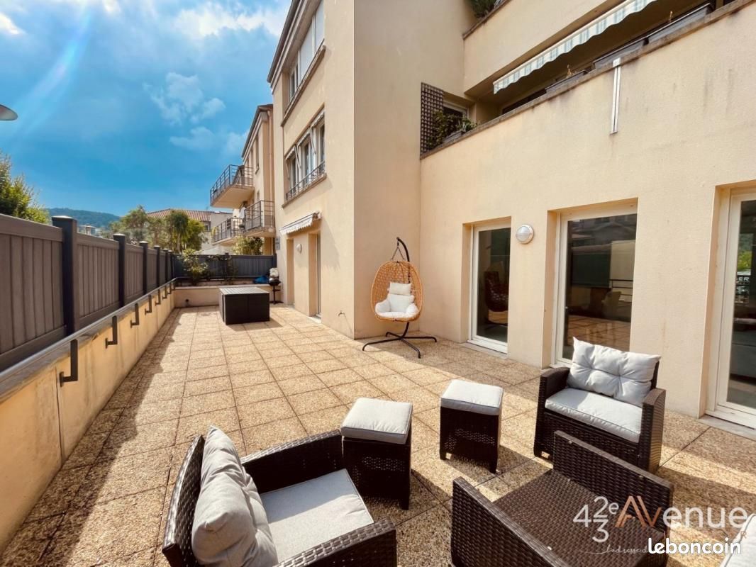 Appartement 3 pièces 96 m² · à Aurec-sur-Loire · 96 m² · 214 000 €