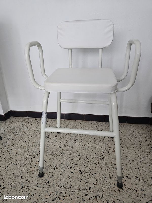 Chaise haute de cuisine reglable (image 1)