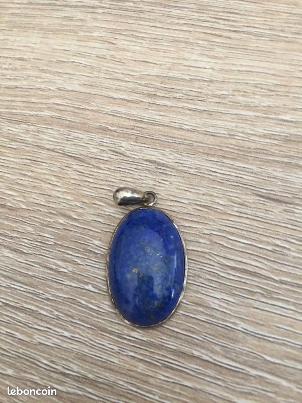 Pendentif bleu en azurite (image 2)