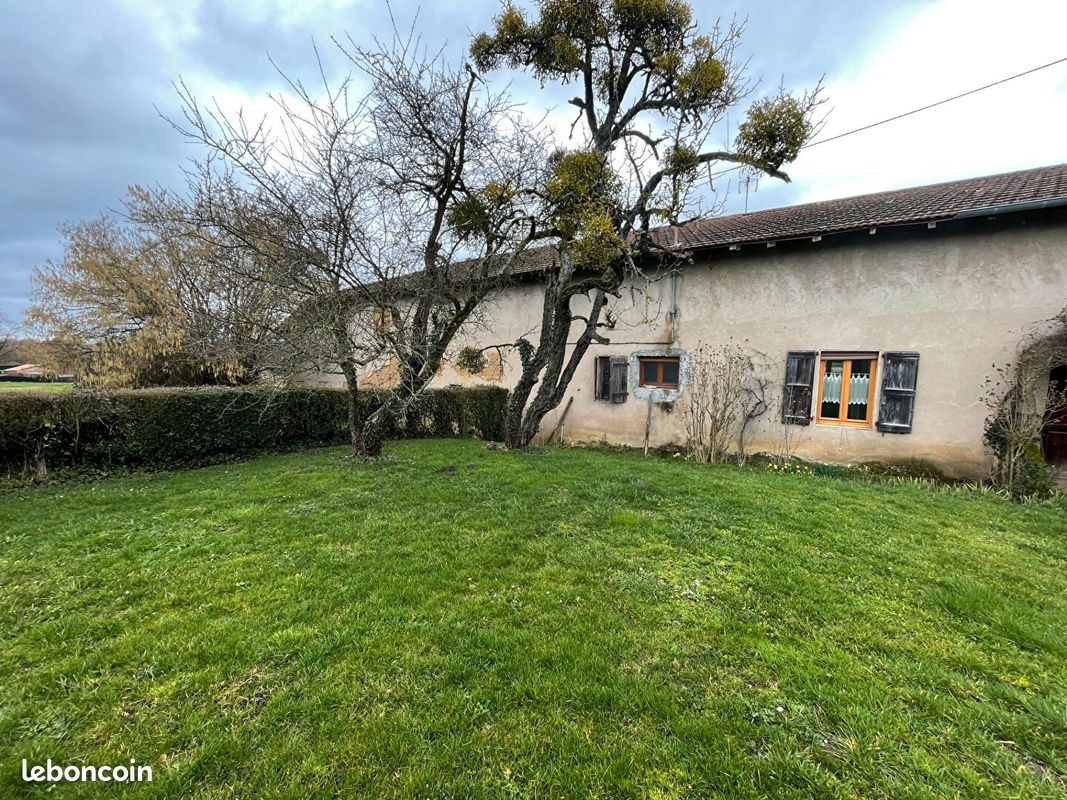 Maison 4 pièces 100 m² · à Garnerans · 100 m² · 65 000 €