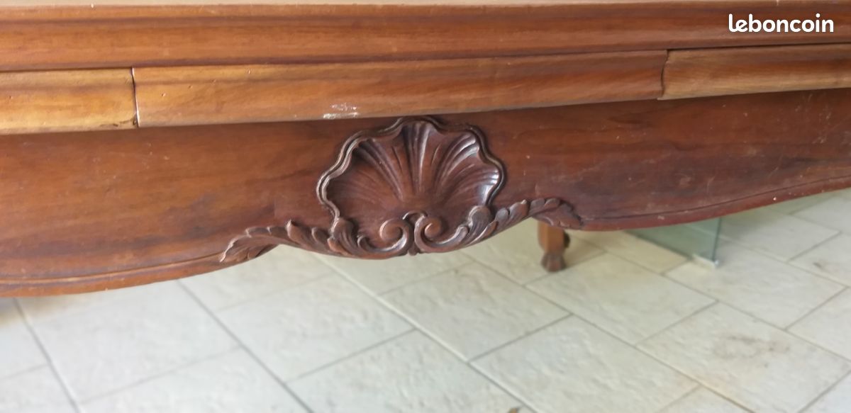 Table marquetée en noyer (image 4)