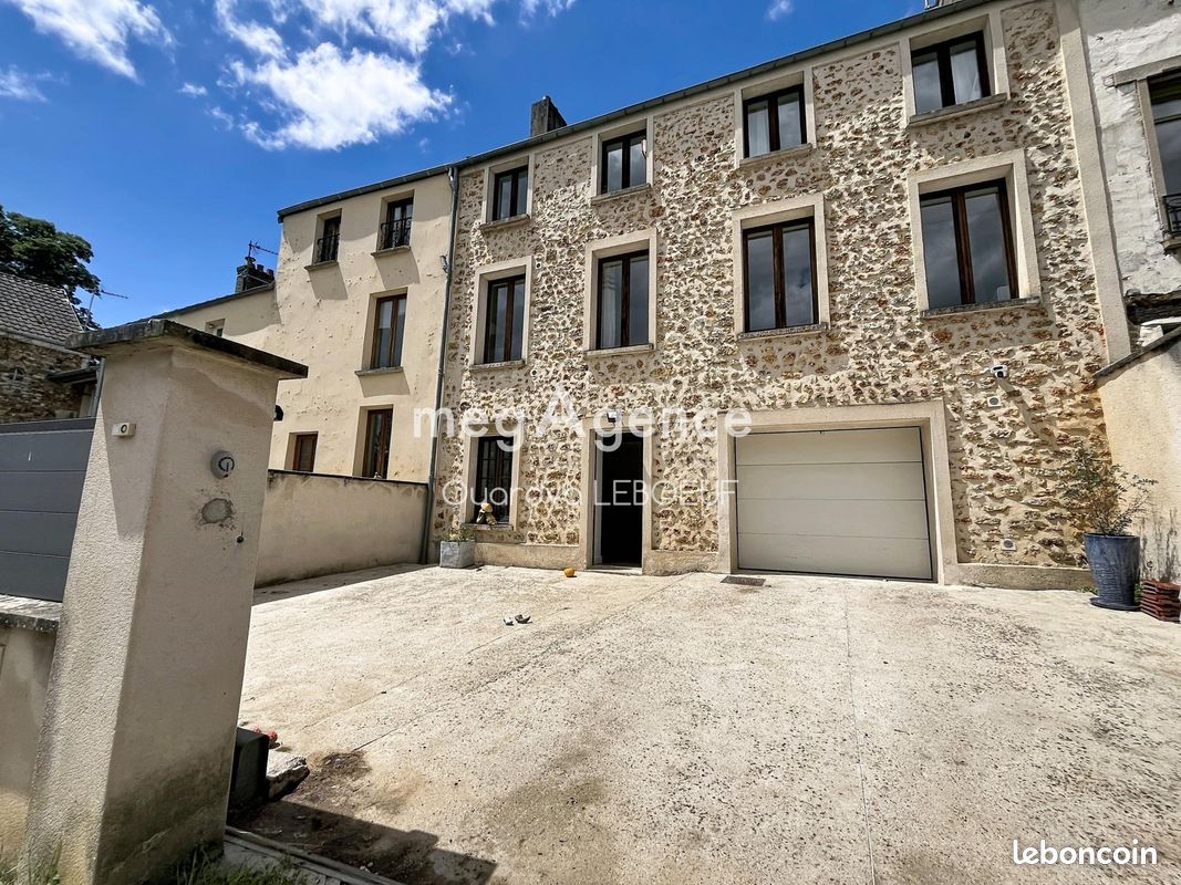 Maison 5 pièces 113 m² · à Aincourt · 113 m² · 229 000 €