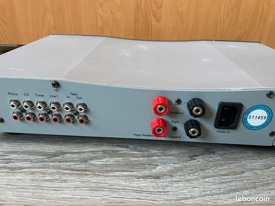Amplificateur Hi-Fi stéréo REGA Brio (Génération 3) - Argent / Silver (image 3)