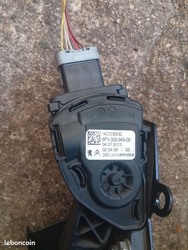PÉDALE D´ACCÉLÉRATEUR Peugeot Citroën 
PEUGEOT 807, 
CITROËN C8 
ANNÉE ÉLECTRIQUE POTENTIOMÈTRE HELLA, 
PEUGEOT 807,
CITROËN C8 
ANNÉE (image 2)