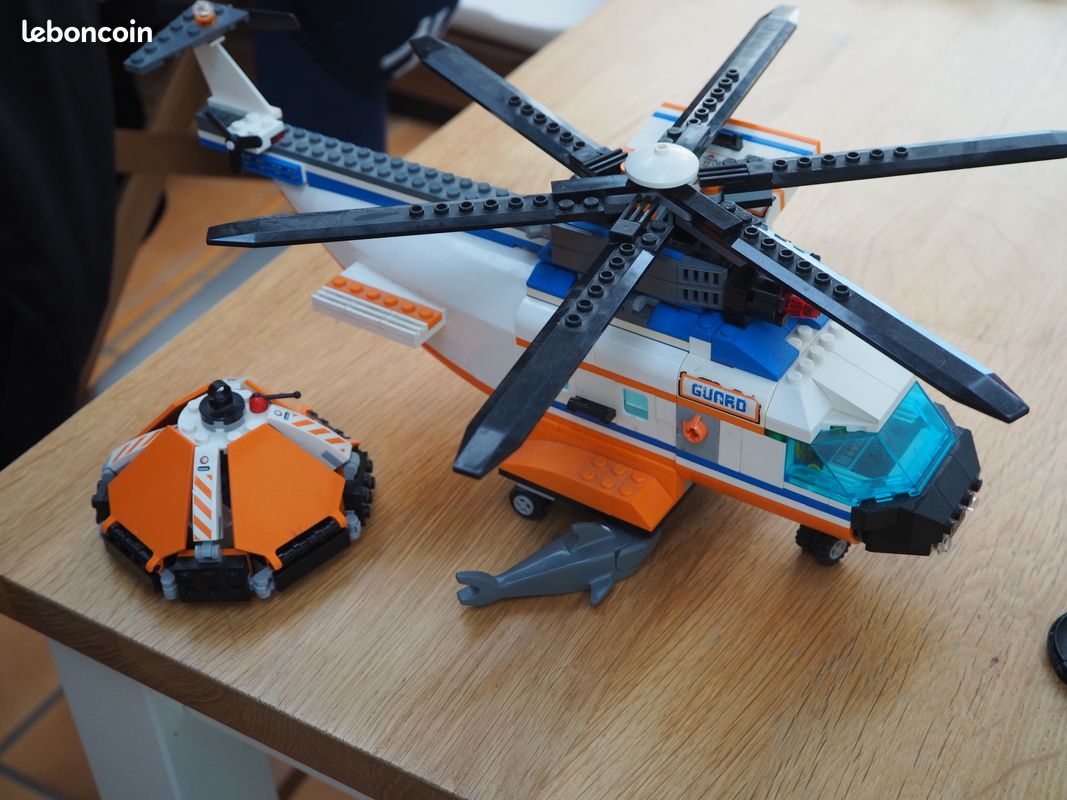 LEGO City L'hélicoptère et le canot de sauvetage des garde-côtes 7738 | 445 pièces (image 3)