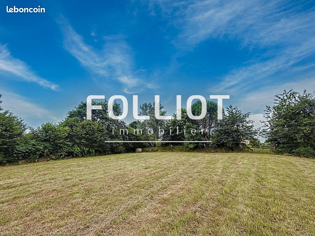 Terrain 1050 m² · à Hambye · 1 050 m² · 23 000 €