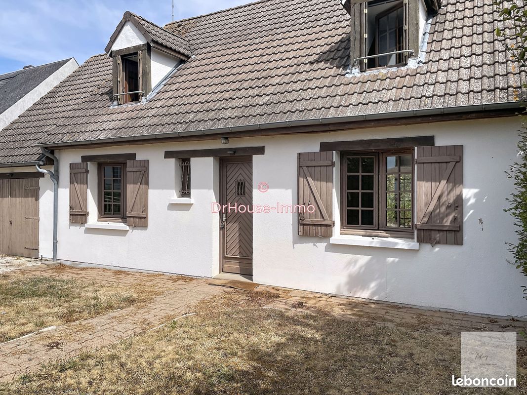 Maison 5 pièces 109 m² · à Saint-Péravy-la-Colombe · 109 m² · 189 000 €