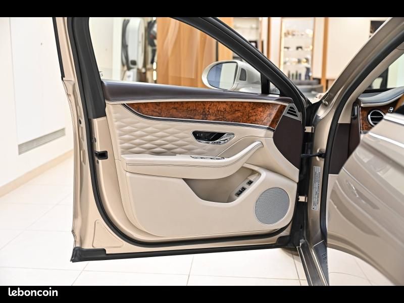 Bentley Flying Spur V8 4.0L 507ch (image 23)