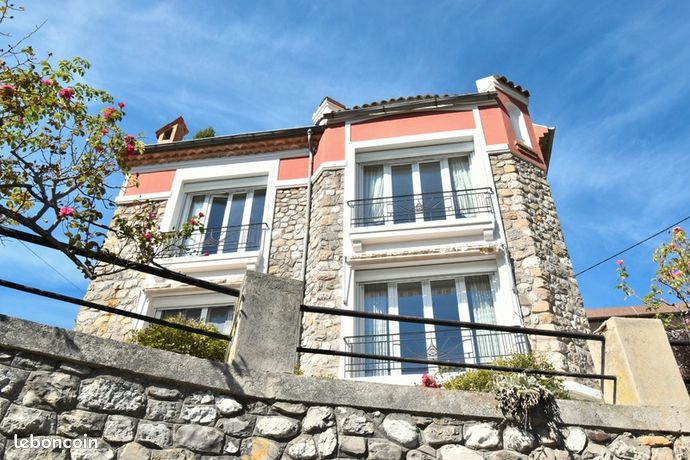 Maison 8 pièces 139 m²