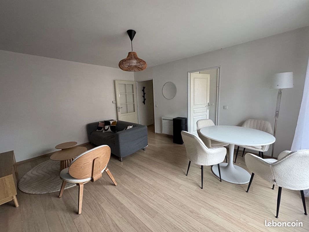 Appartement 2 pièces 42 m² · à Lille · 42 m² · 990 €