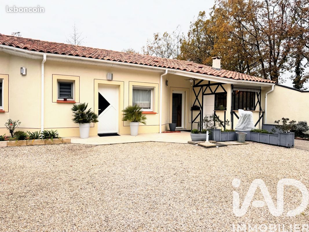 Maison 4 pièces 114 m² · à Saint-Étienne-de-Tulmont · 114 m² · 278 900 €
