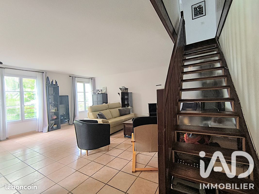 Appartement 4 pièces 120 m² · à Serris · 120 m² · 439 000 €