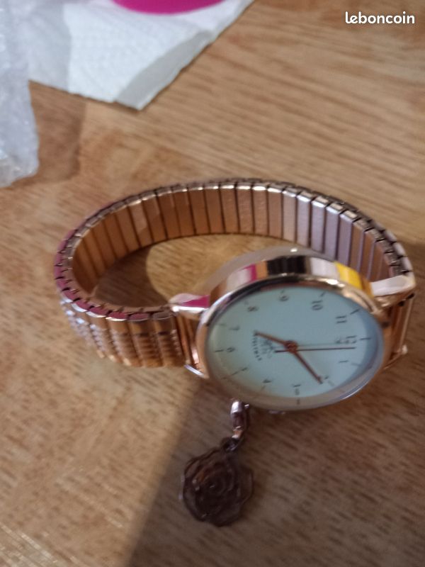 Montre femme (image 4)