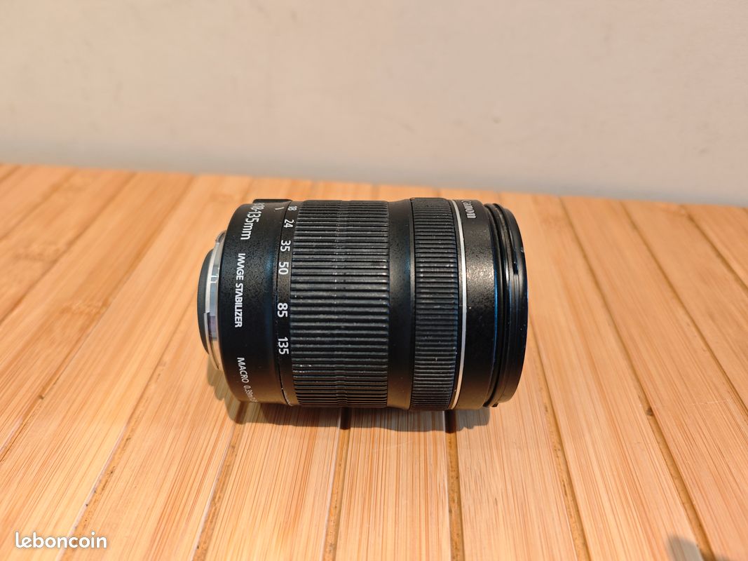 Objectif CANON EF-S 18-135mm f/3.5-5.6 IS STM (image 1)