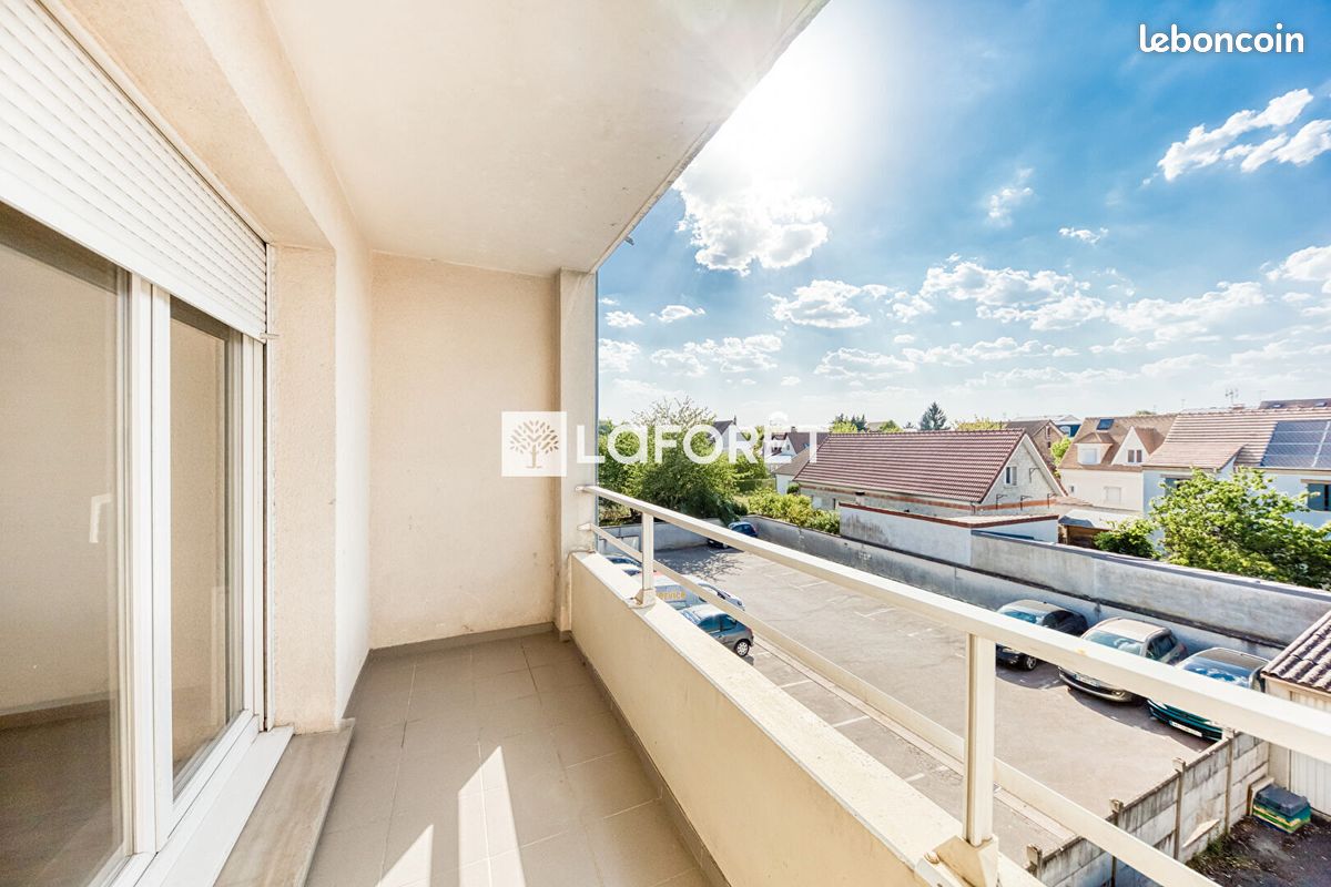Appartement 1 pièce 26 m² · à Pontault-Combault · 26 m² · 677 €/mois