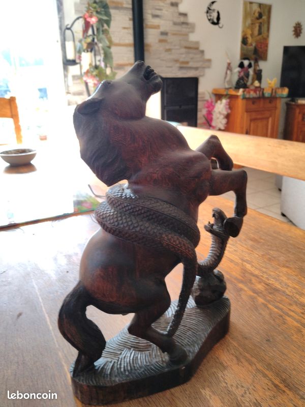 Sculpture cheval cabré avec serpent (image 5)