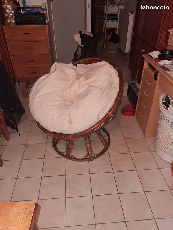 Fauteuil rotin (image 1)