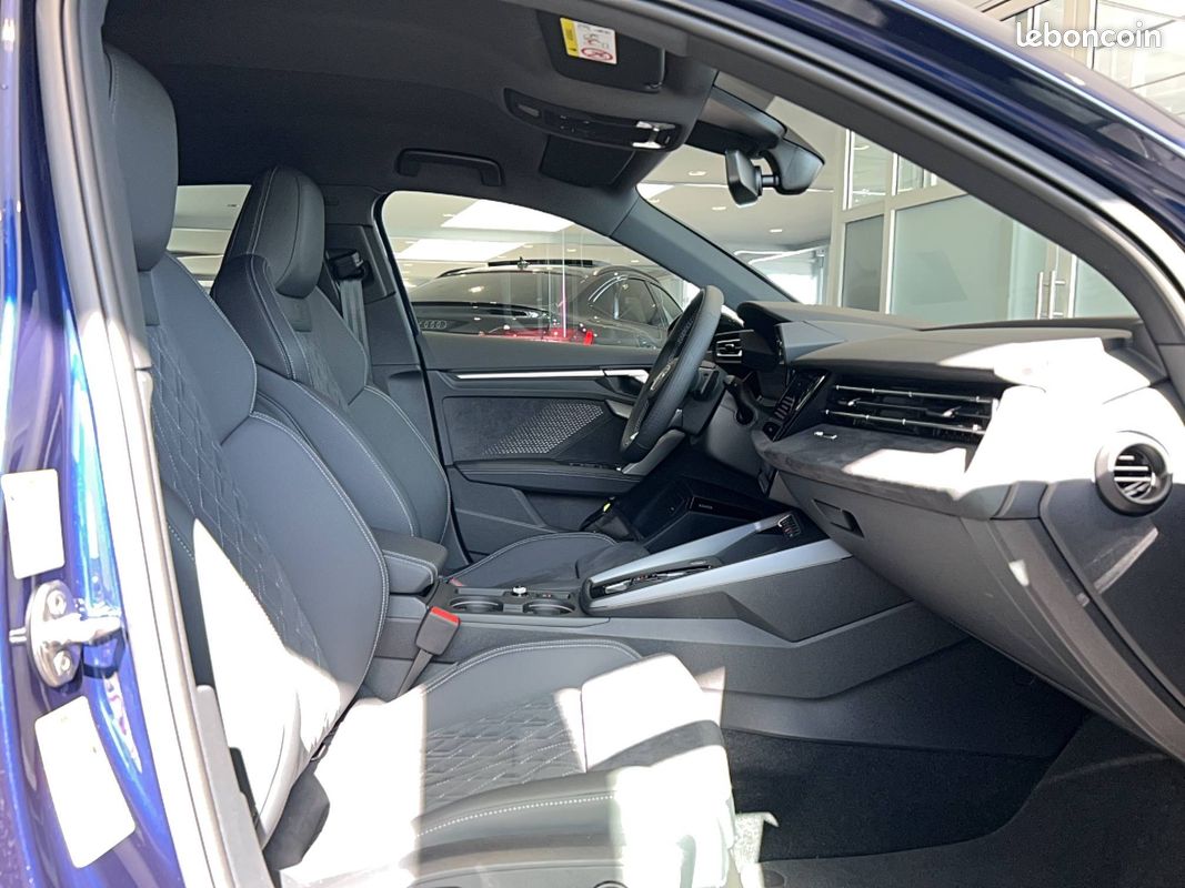 AUDI A3 Berline 35 TFSI Mild Hybrid 150 S tronic 7 S line (image 12)