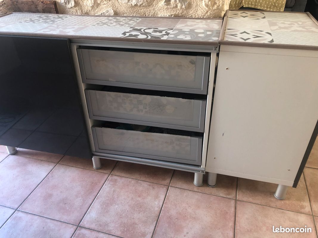 Vends table et meubles bas (image 2)