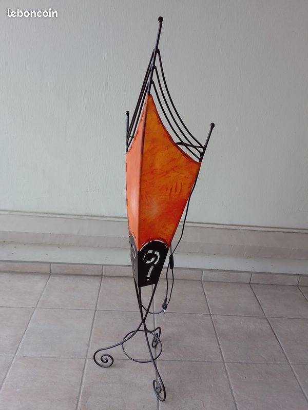 Lampe marocaine en peau (image 2)