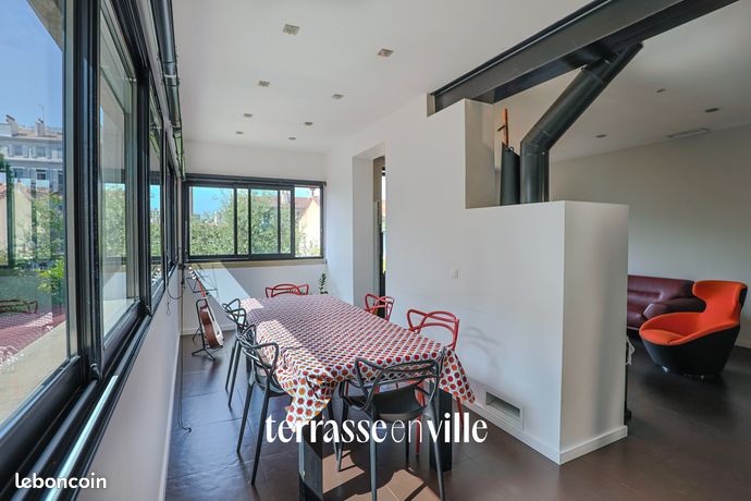 Maison 7 pièces 221 m² — 9