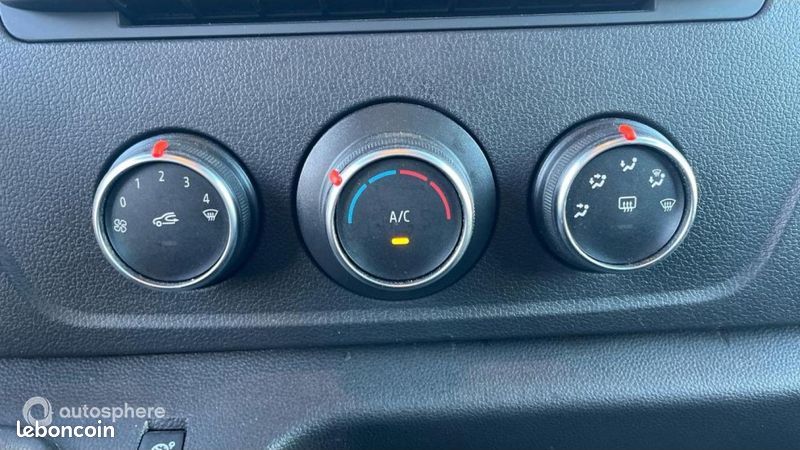 Renault Master Véhicule utilitaire ou Société F3500 L3H3 2.3 Blue dCi 135ch Confort Euro6E (image 26)