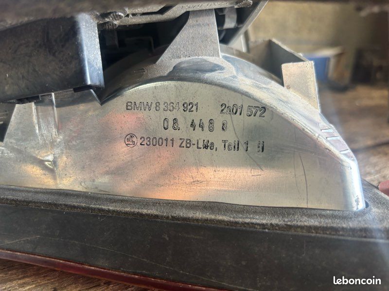 Feux arrière BMW Série 3 E46 Berline Phase 1 – Origine BMW – Bon état (image 3)