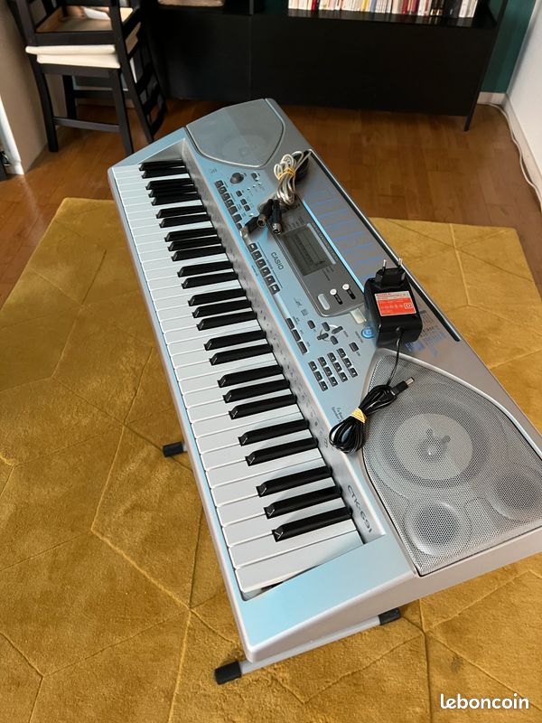 Synthétiseur CASIO CTK-691 très bon état Instruments de musique