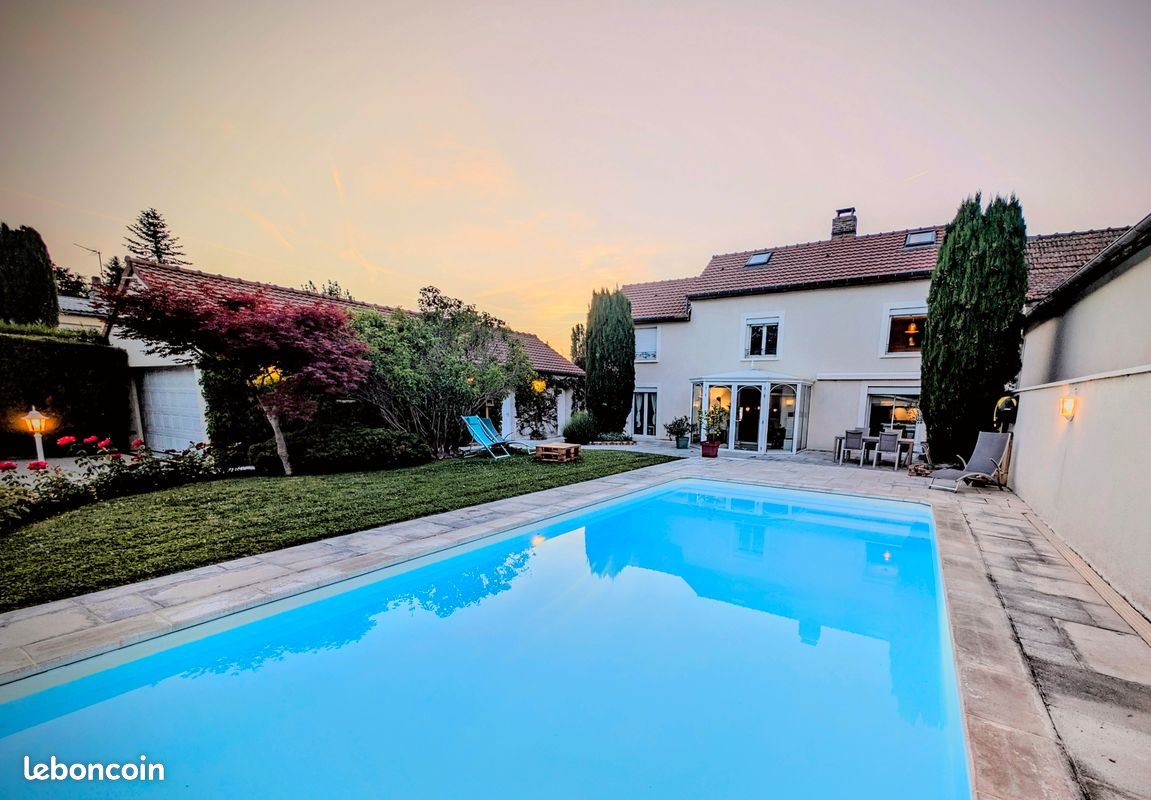 Maison 7 pièces 174 m² · à Saint-André-les-Vergers · 174 m² · 399 000 €