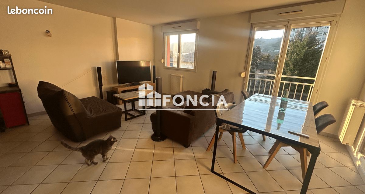 Appartement 3 pièces 83 m² · à Vienne · 83 m² · 990 €