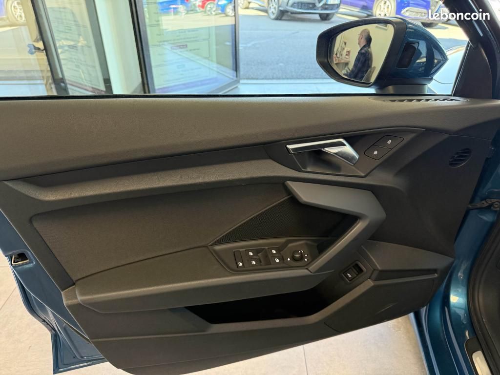 AUDI A3 Berline 30 TFSI 110 S-Tronic 7 DESIGN + Options (image 15)