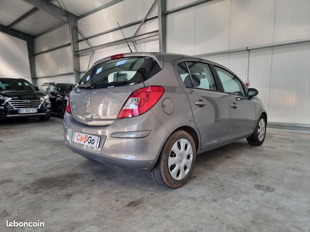 OPEL CORSA 1.3 CDTI - 95 CH - 150ème Anniversaire Garantie 12 Mois Moteur à Chaîne (image 5)