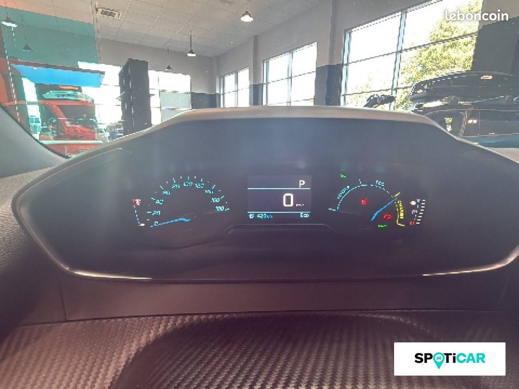 PEUGEOT 2008 Electrique 54 kWh 156 ch Style (image 20)