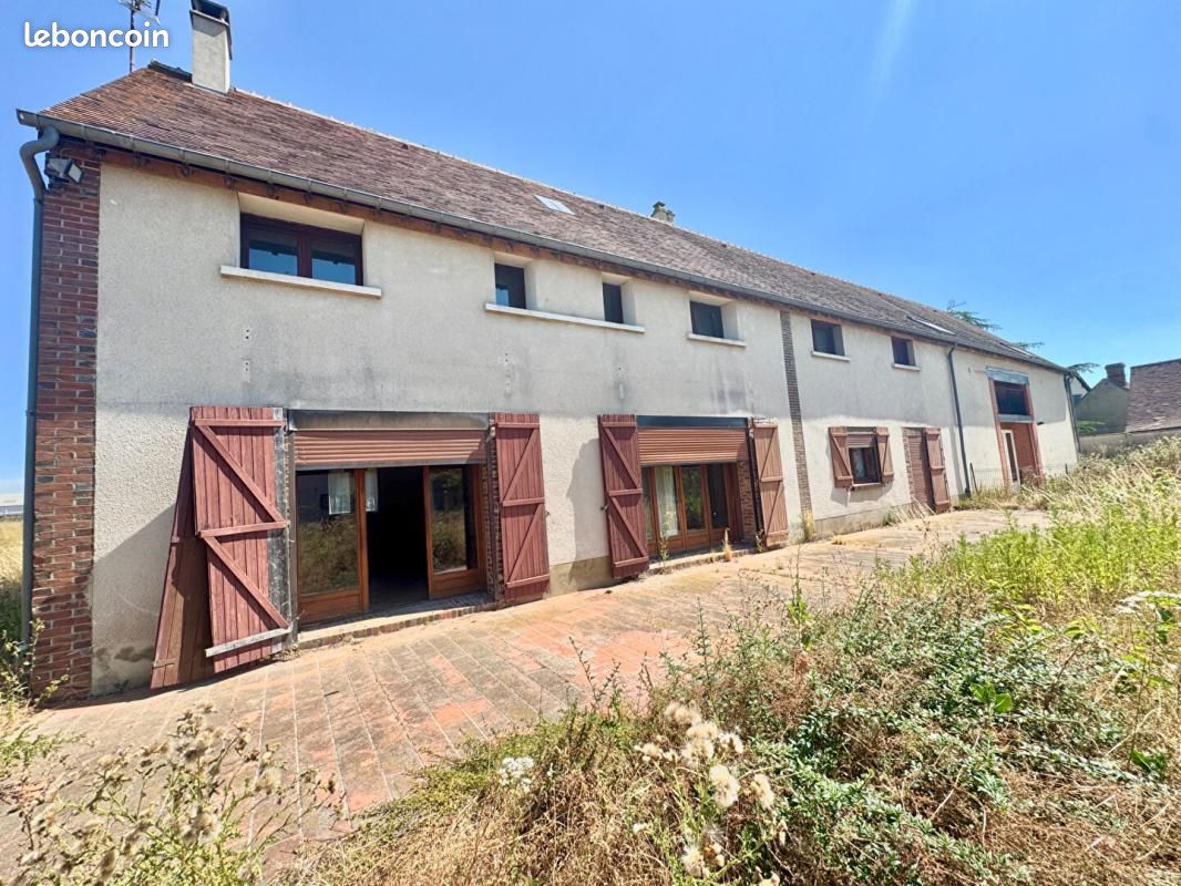Maison 11 pièces 345 m² · à La Madeleine-de-Nonancourt · 345 m² · 280 000 €