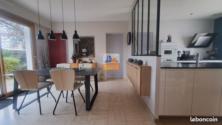 Maison 6 pièces 144 m²
