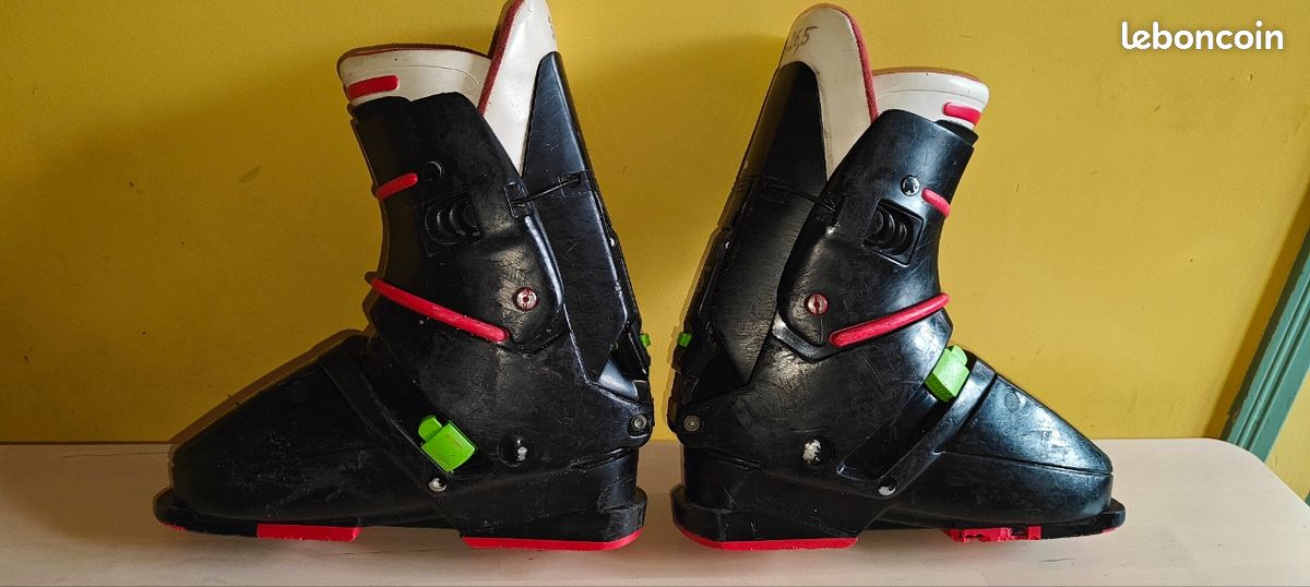 compare salomon geisha skis with atomic affinity skis Salomon Addikt Pro 66 Skis w MI12 GW Bindings 2026