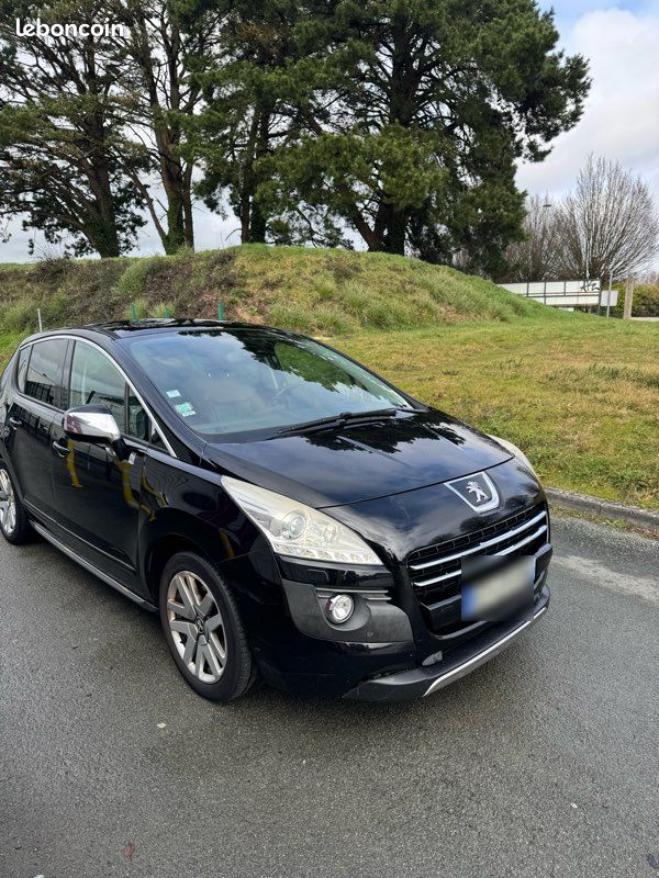 Peugeot 3008 2.0 HDi HYbrid4 200ch - Tout Cuir / Toit Pano (image 3)