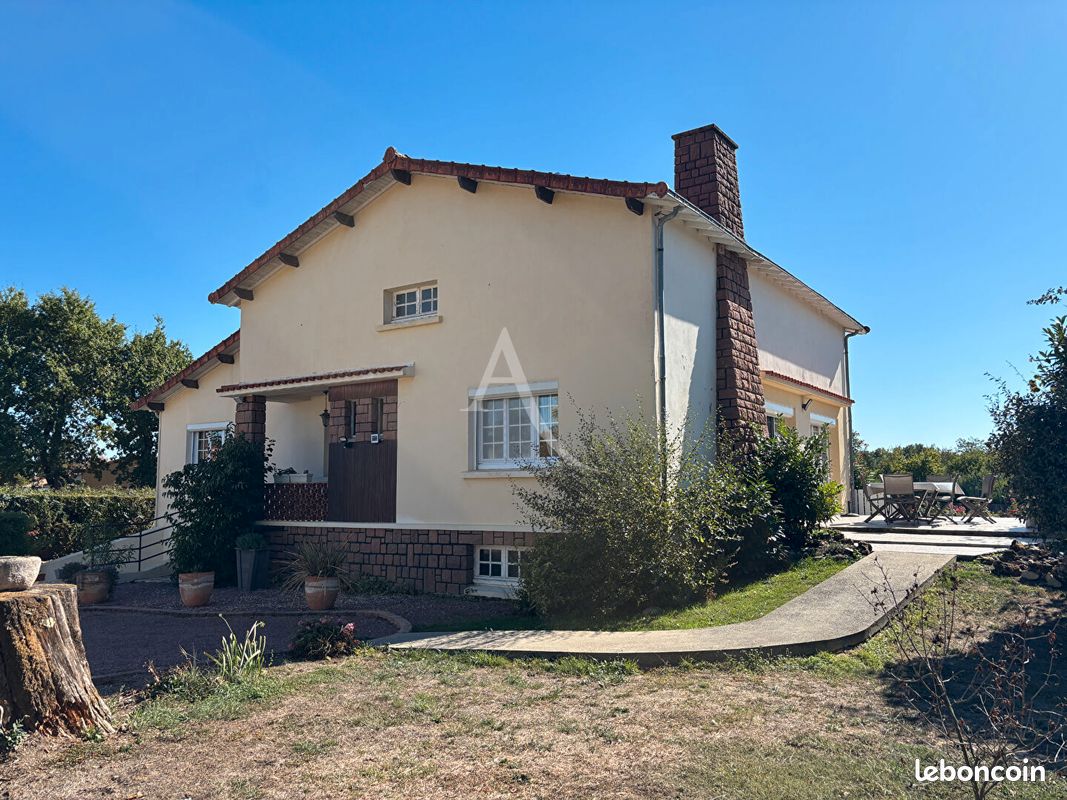Maison 6 pièces 132 m² · à Nesmy · 132 m² · 299 000 €