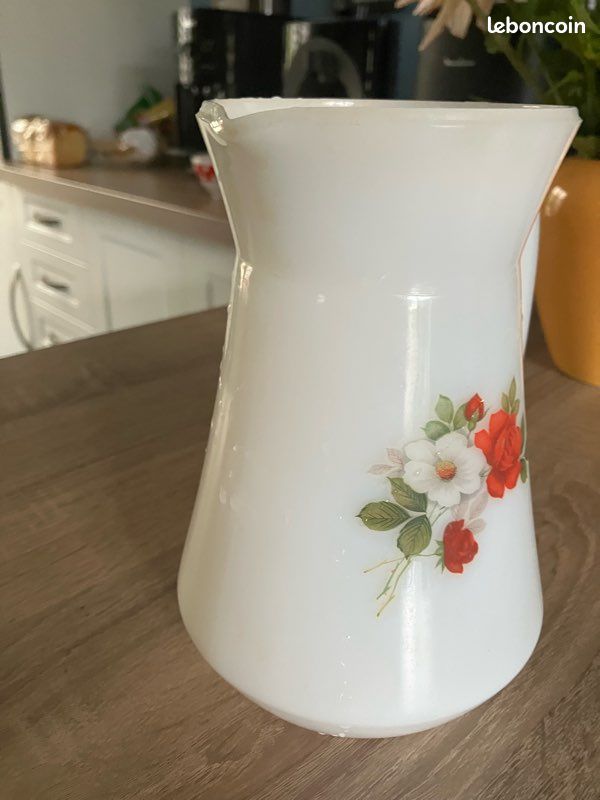 Pichet arcopal d'occasion - Arts de la table