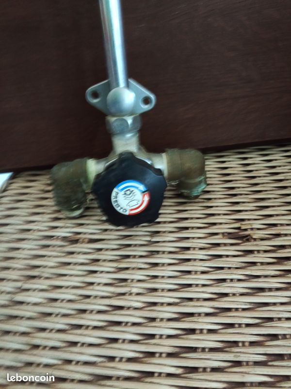Robinet presto melangeur et tube et poire (image 2)