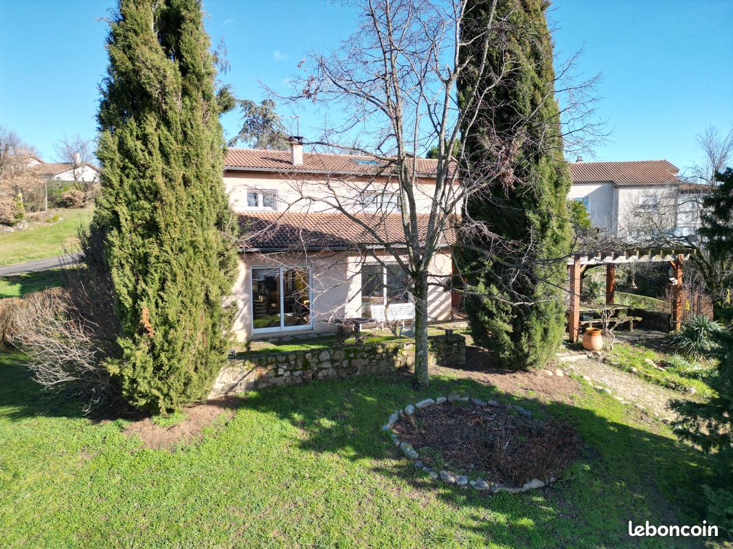 Maison 7 pièces 178 m² · à Davézieux · 178 m² · 329 000 €