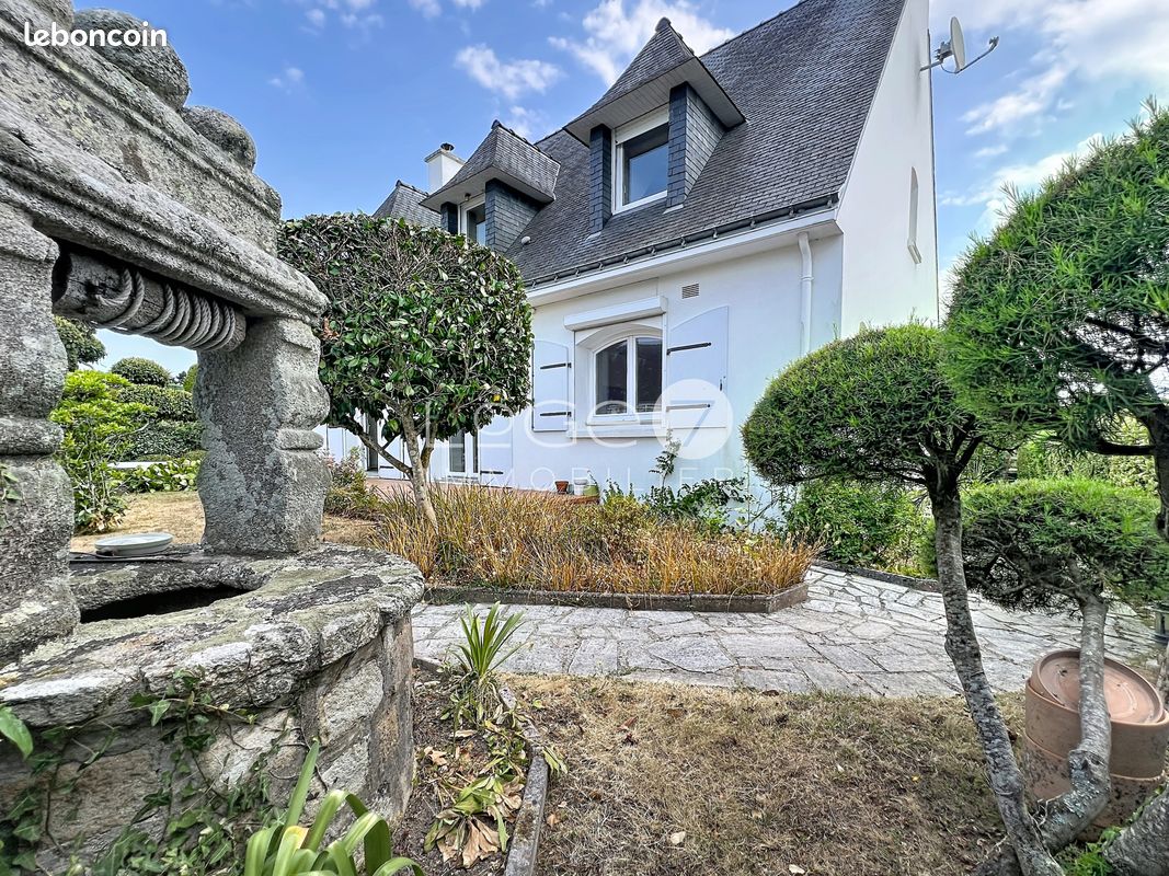 Maison 6 pièces 163 m² · à Larmor-Plage · 163 m² · 613 600 €