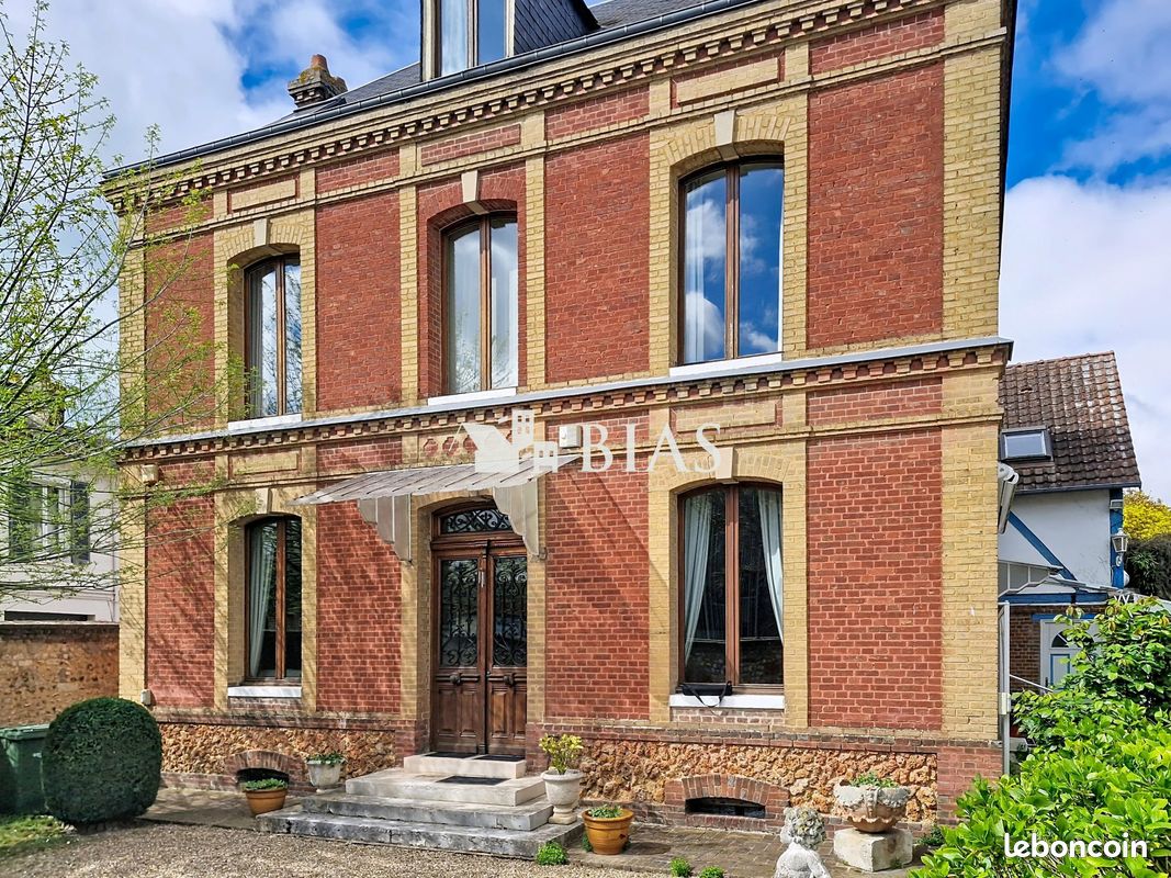 Maison 7 pièces 250 m² · à Louviers · 250 m² · 395 000 €
